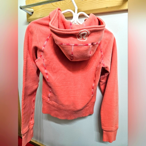 Lululemon Scuba Hoodie - Picture 3 of 4